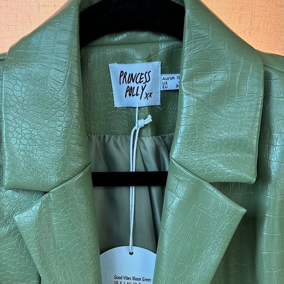 Princess Polly Faux Leather Green Blazer 🐸 - Picture 4 of 4